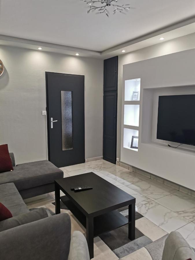 Appartement Meubles A Villeurbanne Lyon Exterior foto