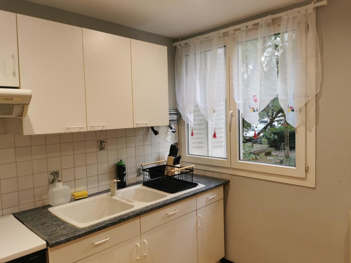 Appartement Meubles A Villeurbanne Lyon Exterior foto