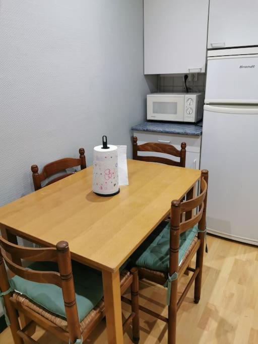 Appartement Meubles A Villeurbanne Lyon Exterior foto